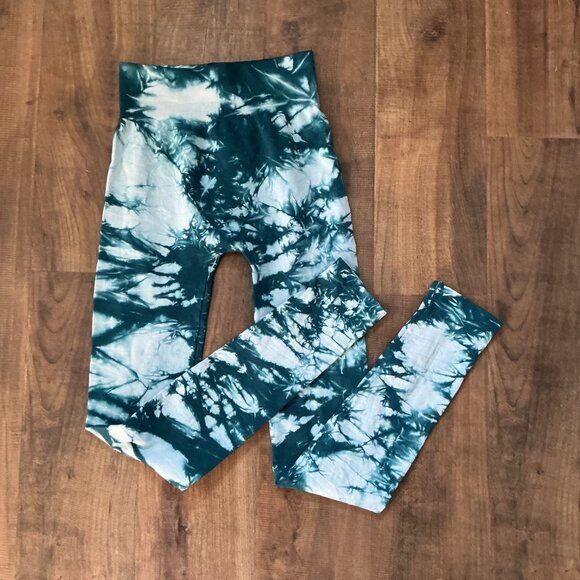 Nikibiki Tie Dye Seamless Leggings | High Waist | Ribbed Waistband Size Small - Picture 5 of 8